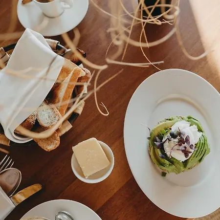 Lily Of The Valley Hotel 5*
